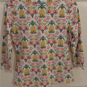 NWOT ! J. McLaughlin Pineaple Novelty Print Catalina Cloth White Top. Size‎ XS.
